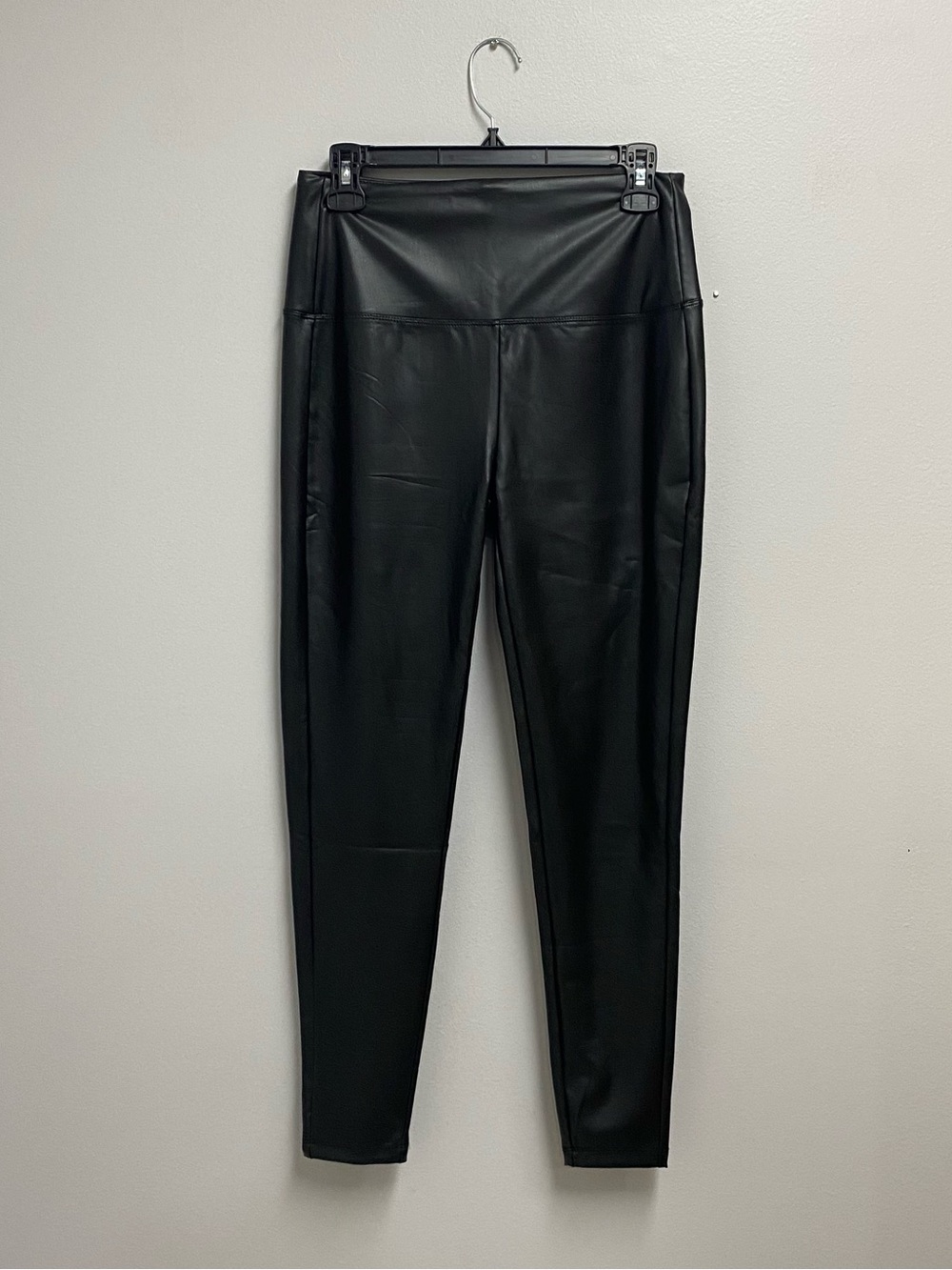 Zenana Black Faux Leather Leggings large